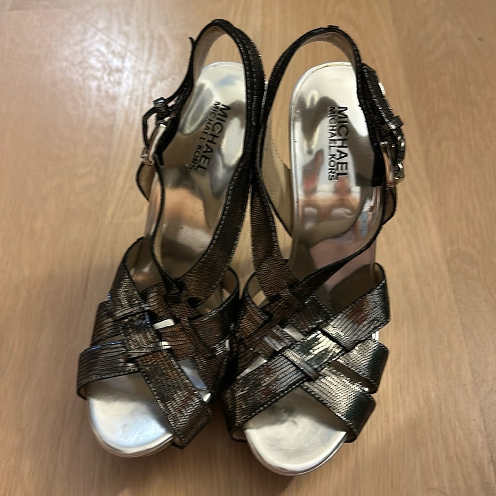 Michael Kors Metallic Platform heels